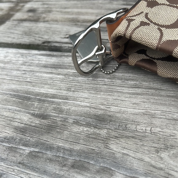 COACH - Picture 14 of 16